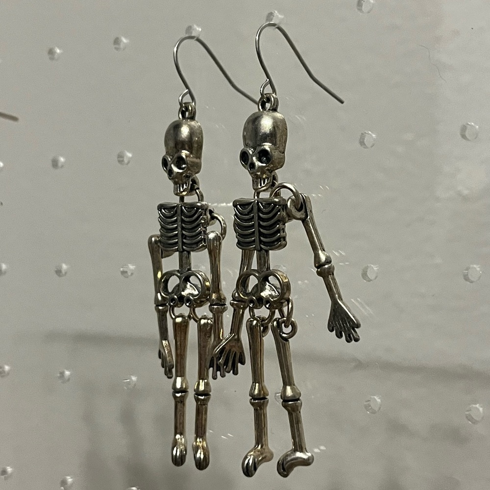 Dangle Skeleton earrings - Picture 3 of 4